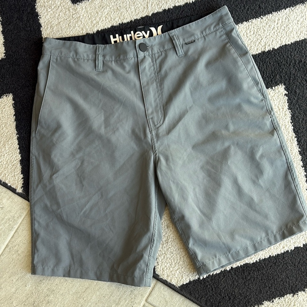 Men’s Hurley Hybrid Boardshorts Size 31
